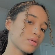 Ohdamn_steph, 29 (YouTube-ster)