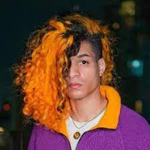 Oli Natu, 29 (TikTok Star)