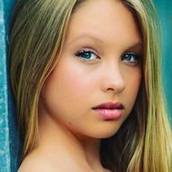 Olivia Deeble, 21 (Nữ diễn viên truyền hình)