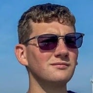 ollieh28, 25 (Звезда Тиктока)