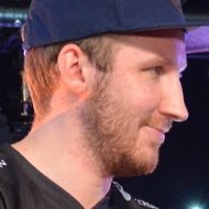 Olof Kajbjer, 31 (Jogador De E-Sports)