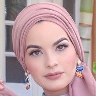 Omaya Zein, 33 (Instagram Star)