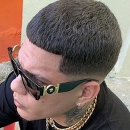 Omy De Oro, 30 (Star di YouTube)