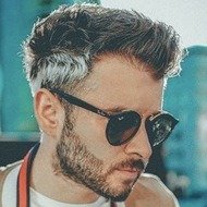 Oscar del Rey, 33 (Star d'Instagram)