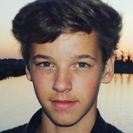 Oscar Rosenstroem, 21 (TikTok Star)