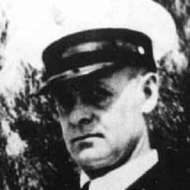 Oscar V. Peterson (1899 - 1942) (战争英雄)