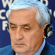 Otto Pérez Molina, 74 (政治家)