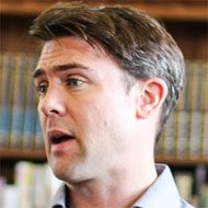 Owen Sheers, 49 (诗人)