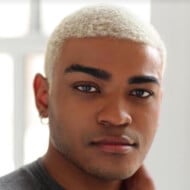 Owen Thiele, 28 (Actor de Televisión)