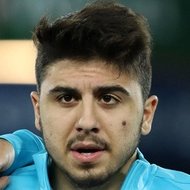 Ozan Tufan, 28 (Giocatore di calcio)