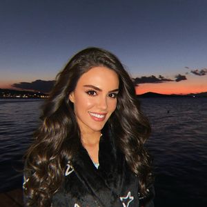 Ozgu Kaya, 29 (TV Actress)