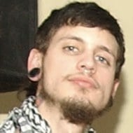 Pablo Holman, 37 (吉他手)