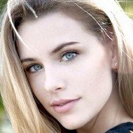 Paige Lorentzen, 29 (Instagram明星)