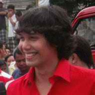 Paolo Ballesteros, 42 (Người dẫn chương trình)