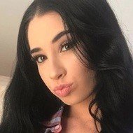 Paris Roxanne, 31 (Instagram Star)