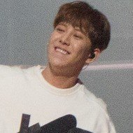 Park Kyung, 31 (Pop Singer)