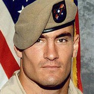 Pat Tillman (1976 - 2004) (足球運動員)