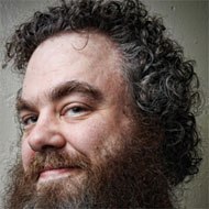 Patrick Rothfuss, 50 (小说家)