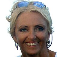 Patty Wagstaff, 74 (Phi công)