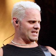 Paul Crook, 59 (Guitarrista)