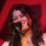 Paula Cole, 55 (Ca sĩ nhạc Folk)