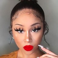 Paula Sophia Garcia, 25 (Estrella de Instagram)