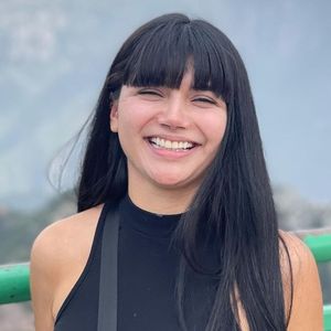 Paulina Del Campo, 27 (Facebook明星)