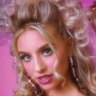 Peach Martine, 23 (TikTok明星)