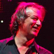 Peter Buck, 67 (Guitariste)