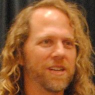 Peter Linz, 58 (Poppenspeler)