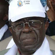 Peter Mafany Musonge, 82 (Chính trị gia)