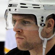 Phil Kessel, 36 (Un joueur de hockey)