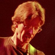 Phil Lesh, 83 (Nghệ sĩ chơi bass)