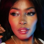 Phillicia Deanell, 38 (化妆师)