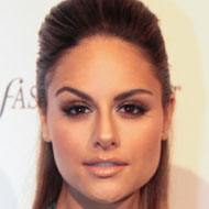 Pia Toscano, 37 (流行歌手)