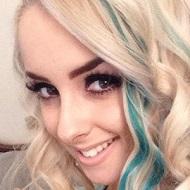 PiinkSparkles, 35 (YouTube Star)