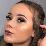 Pilar Masse, 19 (Поп-певец)
