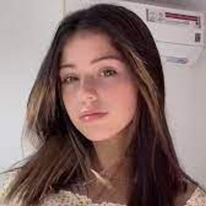 pilicuevass, 17 (TikTok Star)