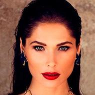 Polina Askeri, 40 (Model)