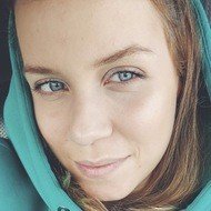 Polina Bright, 32 (Painter)