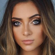 Polliana Aleixo, 29 (Soap Opera Actress)