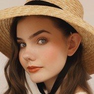 Poppy Gerrard, 23 (舞蹈家)