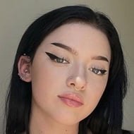 Priya Lyla, 22 (TikTok明星)