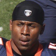 Quan Cosby, 42 (足球运动员)