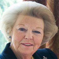 Queen Beatrix, 87 (女王)
