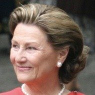 Queen Sonja of Norway, 88 (女王)