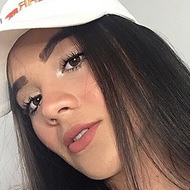 QueenValenn, 26 (YouTube Star)