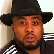 QueenzFlip, 38 (说唱歌手)