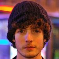 Quentin Merabet, 32 (TV Actor)