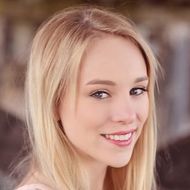 Rachael Burgess, 32 (Blogger)